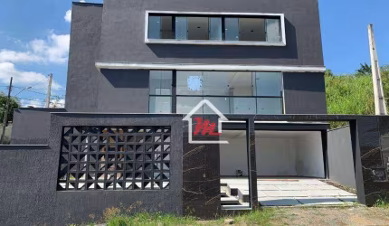Sobrado de Esquina, com 3 dormitórios à venda, 193 m² - Escola Agrícola - Blumenau/SC