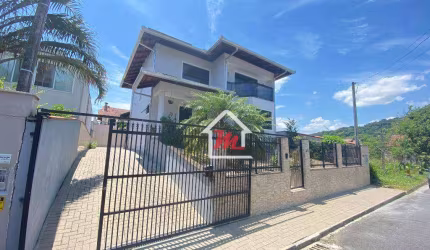 Casa com 3 dormitórios à venda, 269 m² por R$ 1.100.000,00 - Bela Vista - Gaspar/SC