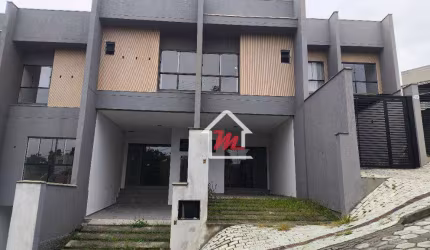 Encante-se com esse lindo imóvel com 3 dormitórios (1 suíte), pensada para acolher sua família com muito conforto na Escola Agrícola.