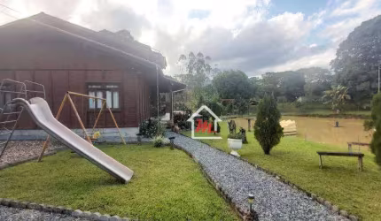 Belíssimo sítio no Warnow em Indaial.