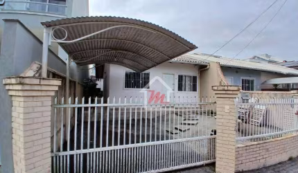 Casa com 3 dormitórios sendo 01 suíte à venda, 79 m² por R$ 600.000 - Velha - Blumenau/SC