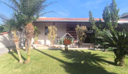 Casa Térrea com 3 dormitórios à venda, 161 m², com área festas, 2 vagas garagem,bom espaço livre de quintal por R$ 650.000 - Passo Manso - Blumenau/SC