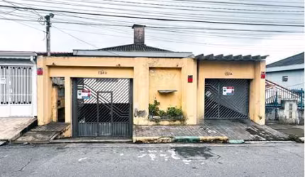 Imperdível casa de vila para venda com 6 quartos, sendo 3 suítes, 250m²