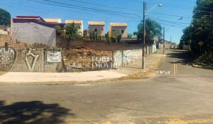 Terreno comercial à venda na Rua Buenos Aires, 3188, Parque São Quirino, Campinas por R$ 400.000