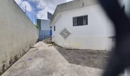 Alugo ou Vendo casa comercial em Prado  -  Recife