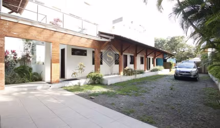 Predio Casa Comercial em Hipódromo  -  Recife - PE