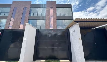 Casa com 3 quartos para alugar na Rua Rio Grande do Sul, 1, Espírito Santo, Betim por R$ 3.850