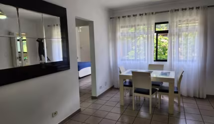 APARTAMENTO MOBILIADO 1 DORMITORIO GARAGEM DEMARCADA -SANTOS/JOSE MENINO