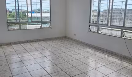 APARTAMENTO AMPLO EM PIEDADE REFORMADO