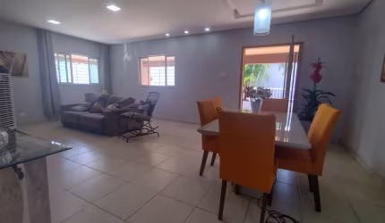 Vendo Excelente casa em piedade a 5 minutos da Bernardo Vieira com piscina 450 m2 com Painel Solar