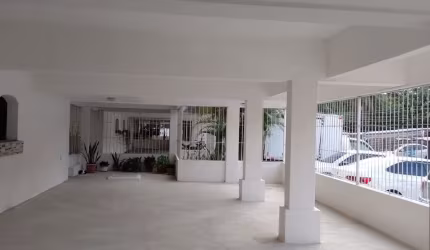 Ótimo apartamento reformado no Ignêz Andreazza