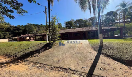 Sítio à venda em Bragança Paulista com 26.000m², Lago, Piscina, Campo de Futebol e Todo cercado!!