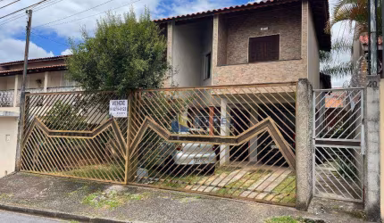 SOBRADO à VENDA com PISCINA e EDICULA COM ÁREA GOURMET no Bairro RESIDENCIAL DAS ILHAS em BRAGANÇA PAULISTA!!