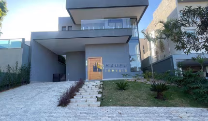SOBRADO NOVO para VENDA ou LOCAÇÃO com 4 Suítes, Quintal Gramado, Piscina e Área Gourmet no Cond. Tipo Clube Campos do Conde!!