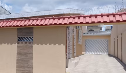 Casa com 2 dormitórios no Dom Pedro II