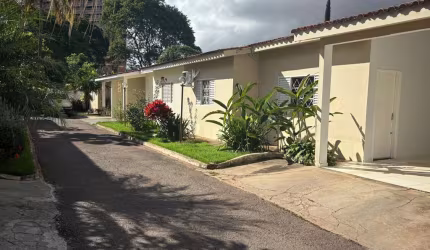 Casa à venda no bairro Vila Rosa - Goiânia/GO