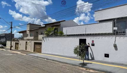 Casa à venda no bairro Moinho dos Ventos - Goiânia/GO
