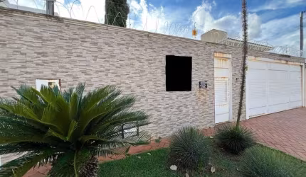 Casa à venda no bairro Jardim América - Goiânia/GO