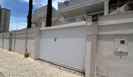 Casa à venda no bairro Setor Bueno - Goiânia/GO