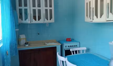 Vendo Apartamento Vila Mirim a 30 Metrôs da Praia 1º Andar com uma vaga de garagem
