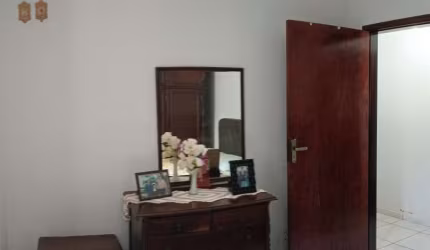 Linda Casa no Bairro de Ocian com Área Útil 185  terreno de 10 x 27