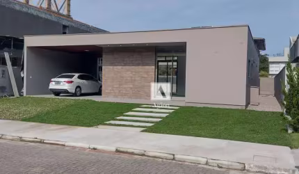 Casa em condomínio fechado com 2 suítes-Florianópolis