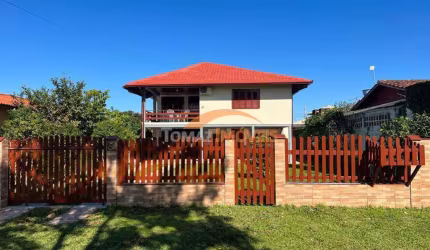 Casa com 7 quartos à venda na Alto Arroio, 1090, Alto Arroio, Imbituba, 350 m2 por R$ 690.000