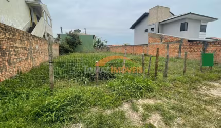 Terreno à venda na Village, 87, Village, Imbituba por R$ 371.000