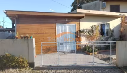 Casa com 1 quarto à venda na Alto Arroio, 87, Alto Arroio, Imbituba por R$ 280.000
