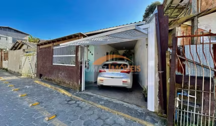 Casa com 3 quartos à venda na VILA ALVORADA, 211, Vila Alvorada, Imbituba, 150 m2 por R$ 245.000