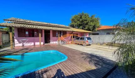 Casa com 2 quartos à venda na Avenida Cônego Itamar Luiz da Costa, 264, Povoado de Nova Brasília, Imbituba, 50 m2 por R$ 320.000