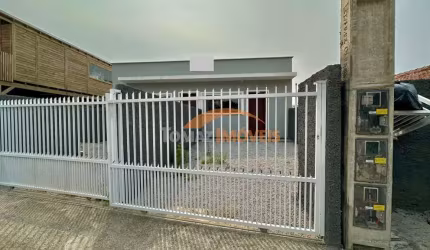Casa com 2 quartos à venda na Mirim, 11, Mirim, Imbituba, 57 m2 por R$ 309.000