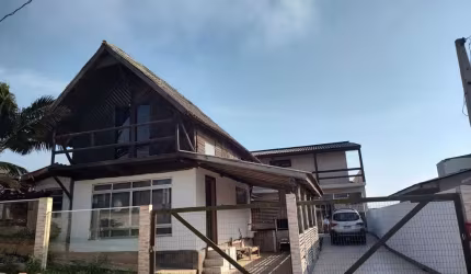 Casa com 5 quartos à venda na rua antoniio oleiro, 212, Vila Alvorada, Imbituba, 405 m2 por R$ 700.000