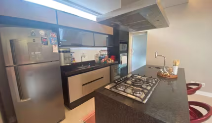 Casa de condomínio à venda, no Condomínio Ibiti Royal,  em Sorocaba, Iporanga, com 3 quartos, 204m²