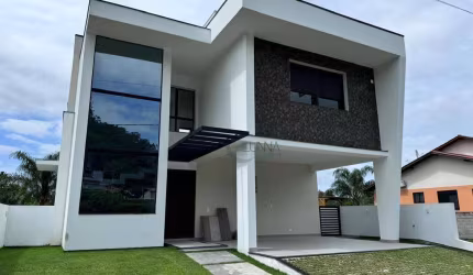Casa com 3 dormitórios à venda, 230 m² por R$ 1.865.000,00 - Canasvieiras - Florianópolis/SC