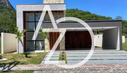 Casa com piscina no Alphaville - Maricá