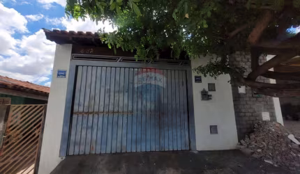 Casa para venda com 3 quartos, sendo 1 suíte no Jardim ouro Verde, Bauru