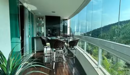Imperdível apartamento à venda em Brusque-SC, Centro II: 3 quartos, 3 suítes, 2 salas, 4 banheiros, 2 vagas, 154m².