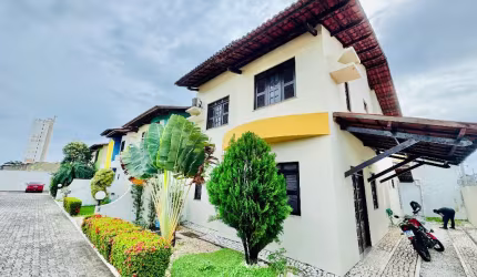 Casa com 4 dormitórios à venda, 132 m² por R$ 585.000 - Sapiranga - Fortaleza/CE