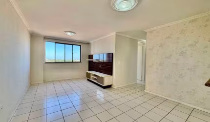 Apartamento à venda no Cambeba com 74m² e 3 dormitórios por R$ 330.000