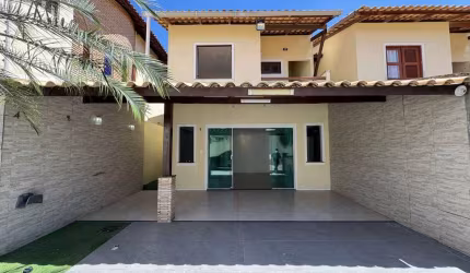 Casa Duplex em condomínio à venda na Sapiranga de 132m², 4 suítes R$545.000