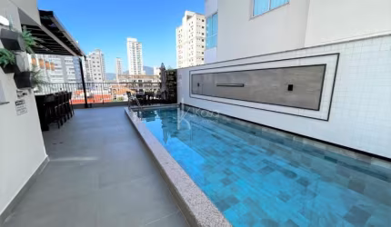 Lindo apartamento 3 suítes na Meia Praia em 60x