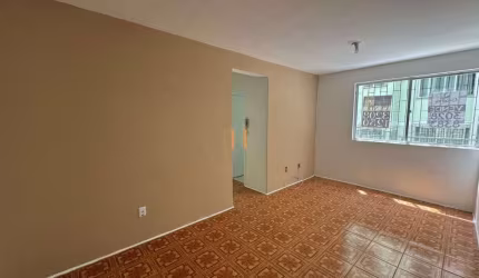 Apartamento com 2 quartos à venda na Rua Santos Saraiva, 1458, Estreito, Florianópolis por R$ 300.000