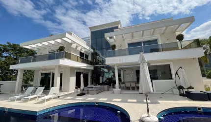 Casa em condomínio fechado com 9 quartos à venda na Avenida dos Búzios, 2965, Jurerê Internacional, Florianópolis por R$ 18.000.000