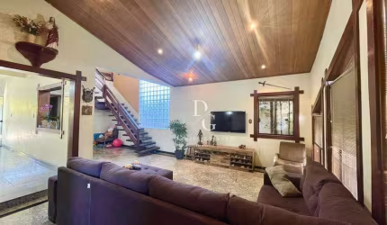 Sobrado com 6 dormitórios à venda, 264 m² por R$ 1.350.000,00 - Condomínio Taubaté Village  - Taubaté/SP