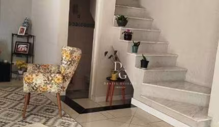 Sobrado com 5 dormitórios à venda, 113 m² por R$ 958.000,00 - Condomínio Villagio D`Itália - Taubaté/SP