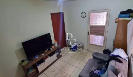 Casa com 2 dormitórios à venda, 82 m² por R$ 320.000 - Vila Jabuticabeira - Taubaté/SP