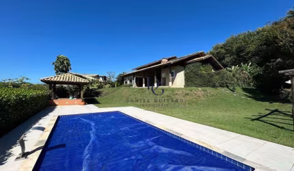 Casa com 3 dormitórios, 300 m² - venda por R$ 2.200.000,00 ou aluguel por R$ 8.693,00/mês - Chácaras Cataguá - Taubaté/SP