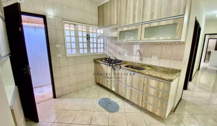 Casa com 2 dormitórios à venda, 62 m² por R$ 365.000,00 - Granja Daniel - Taubaté/SP