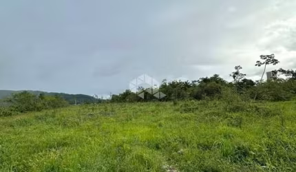 TERRENO AS MARGENS DA BR - 101  COM 29.476,29M² EM PORTO BELO SC